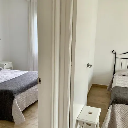 Montserrat 2, Terrace & Pool Holiday home *